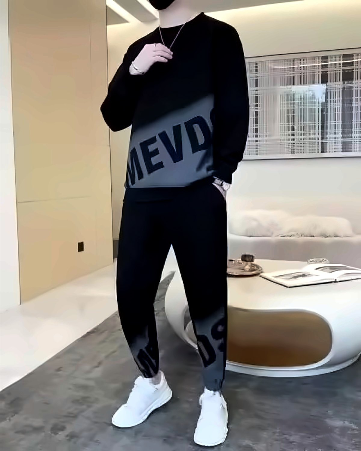 Ensemble sweat et jogging noir et gris